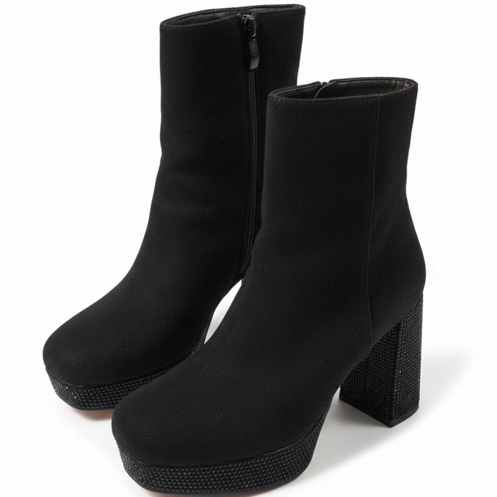 ​GORGEOUS Michael Shannon Crystal Heel Black Suede Boots Size 6